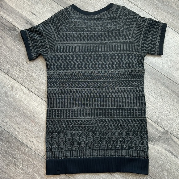 Rest Less Short Sleeve - Picture 4 of 5